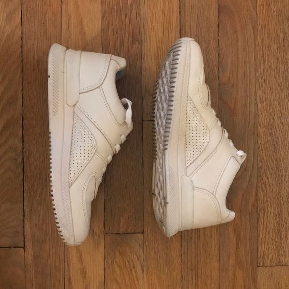 Everlane Pink Leather Trainer Lace Sneakers - Picture 2 of 4